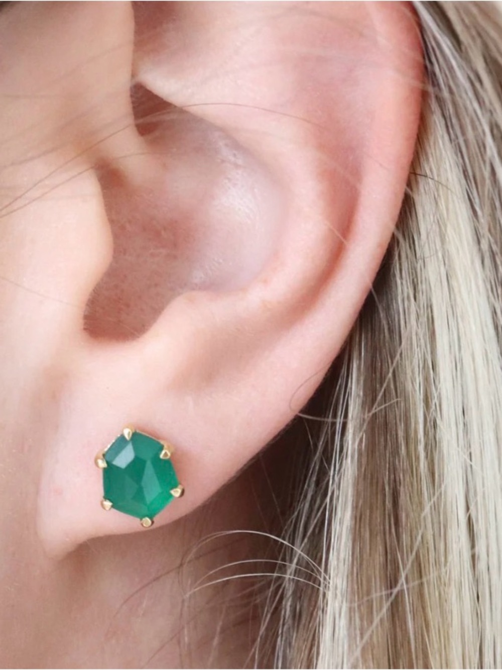 Mini honour stud earrings - green onyx and gold